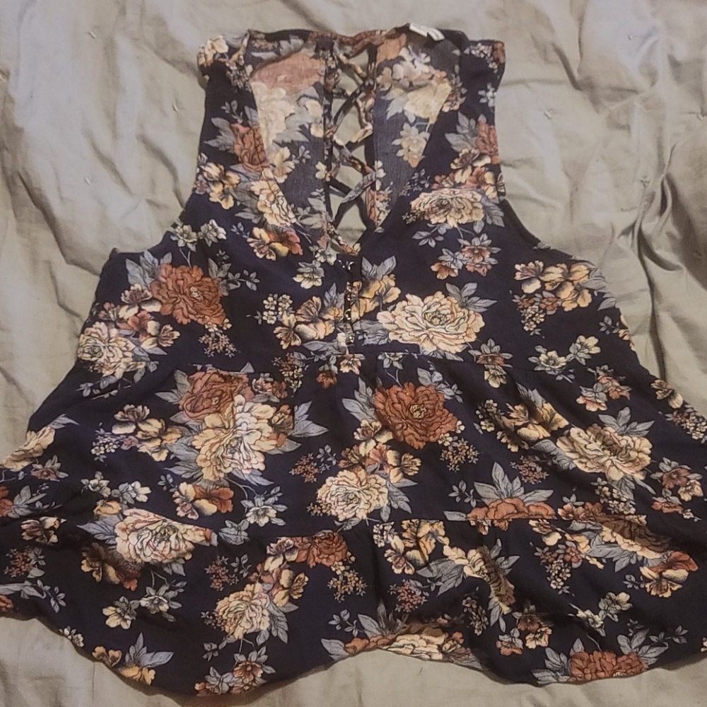 AEO blouse AE/Hollister 3/20